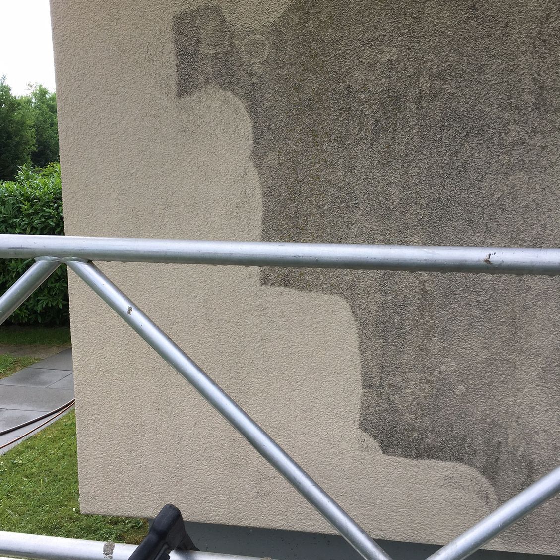 Referenz Fassade waschen und streichen - Martignano GmbH - Malergeschäft Huttwil
